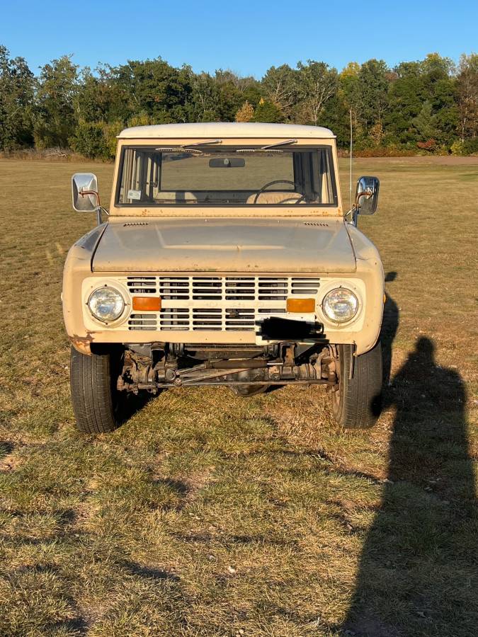 Ford-Bronco-1974-2