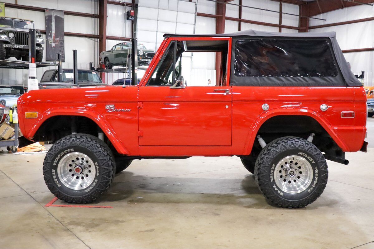 Ford-Bronco-1974-3