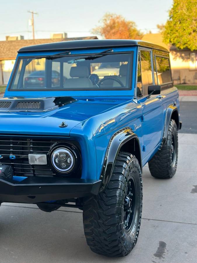 Ford-Bronco-1974