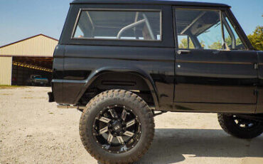 Ford-Bronco-1975-9