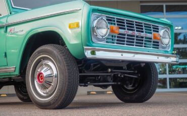 Ford-Bronco-1977-3