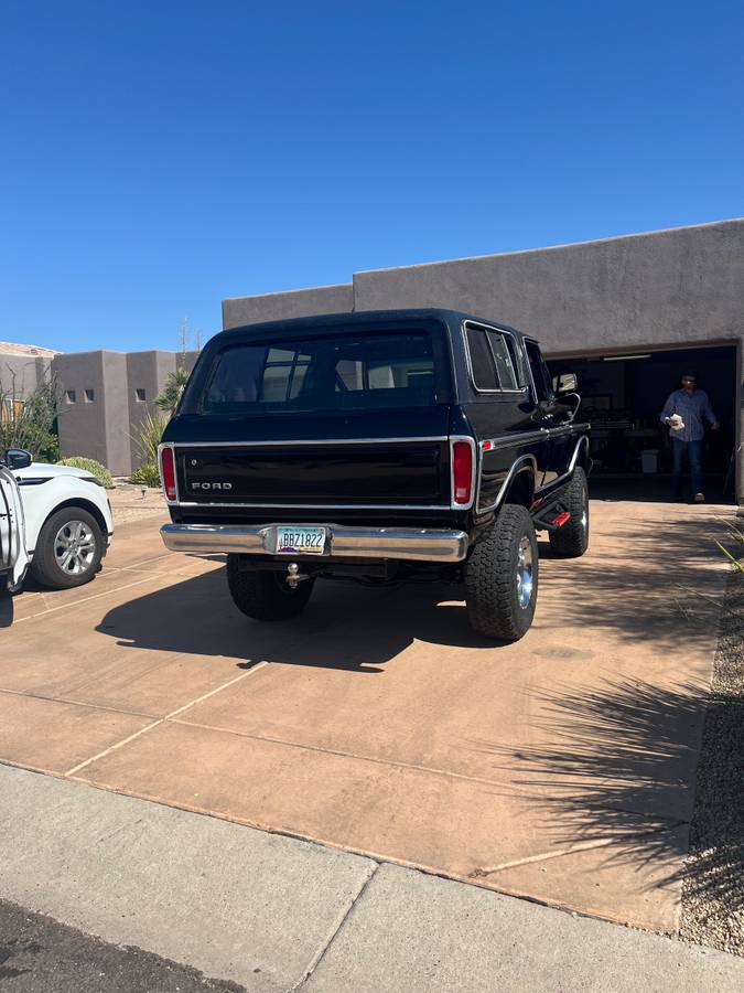 Ford-Bronco-1978-1