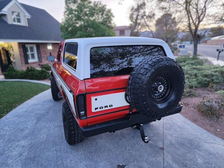 Ford-Bronco-1979-10