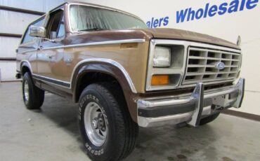 Ford-Bronco-1983-6