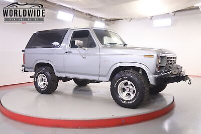 Ford-Bronco-1985-1