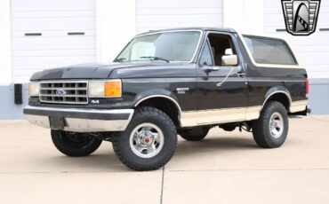 Ford-Bronco-1988-3