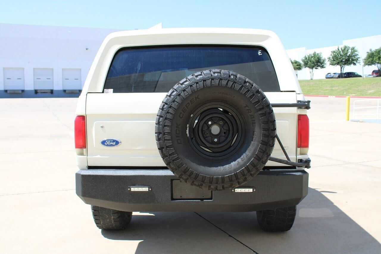 Ford-Bronco-1989-4