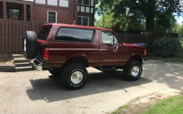 Ford-Bronco-1990-10