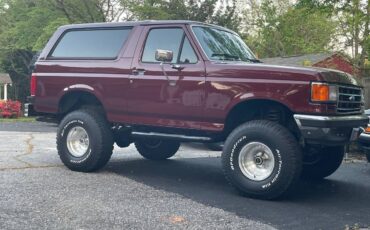 Ford-Bronco-1990