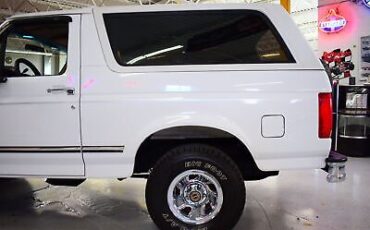 Ford-Bronco-1994-15