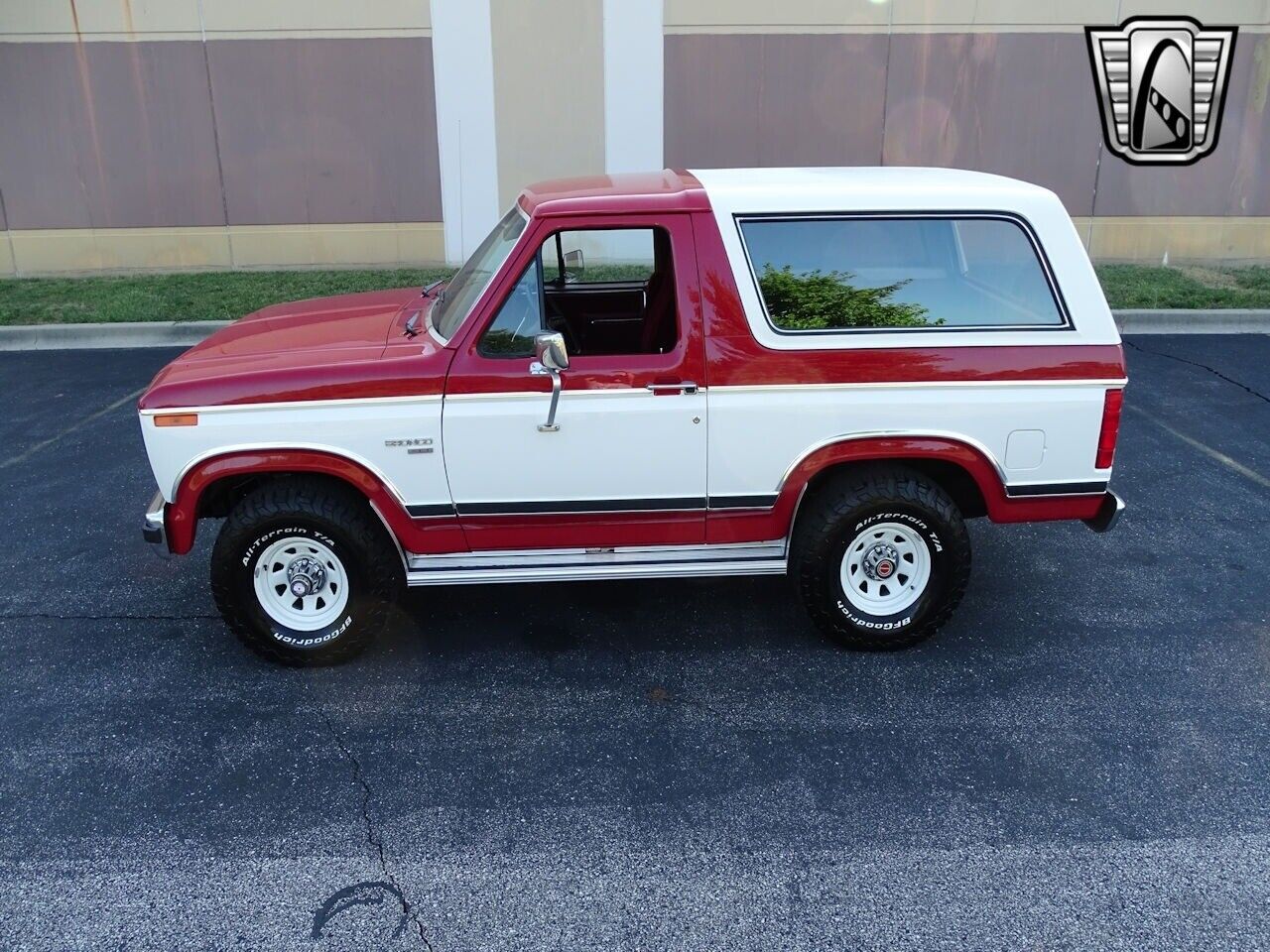 Ford-Bronco-Cabriolet-1985-4