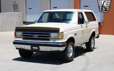 Ford-Bronco-Cabriolet-1990-3