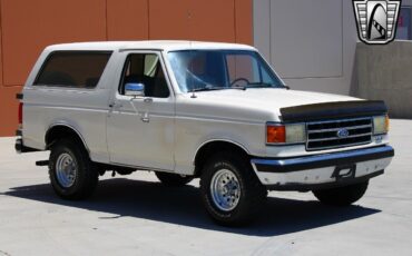 Ford-Bronco-Cabriolet-1990-5