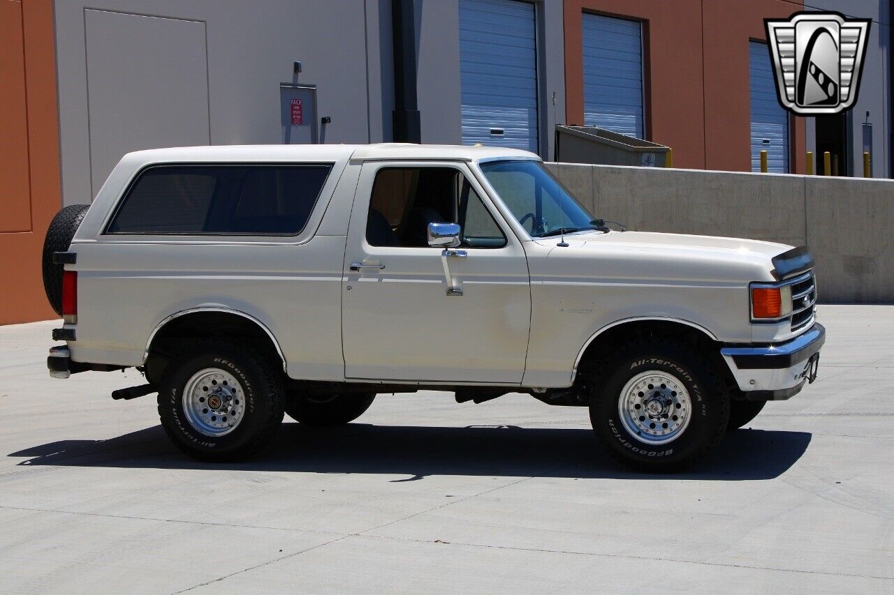 Ford-Bronco-Cabriolet-1990-6