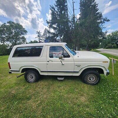 Ford-Bronco-SUV-1986-2