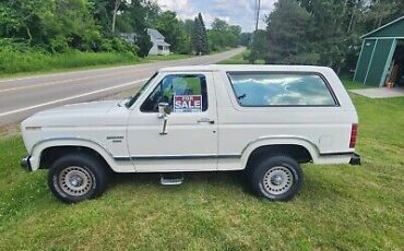 Ford Bronco SUV 1986