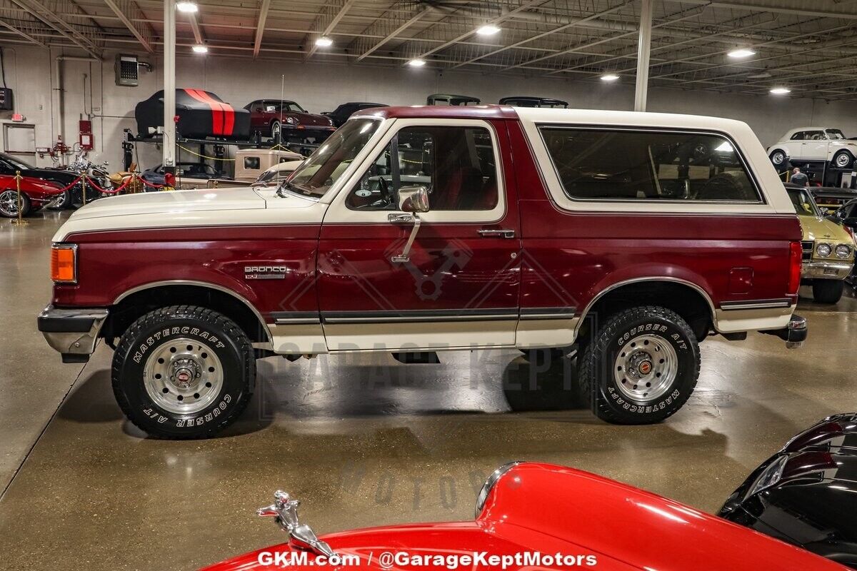 Ford-Bronco-SUV-1990-9