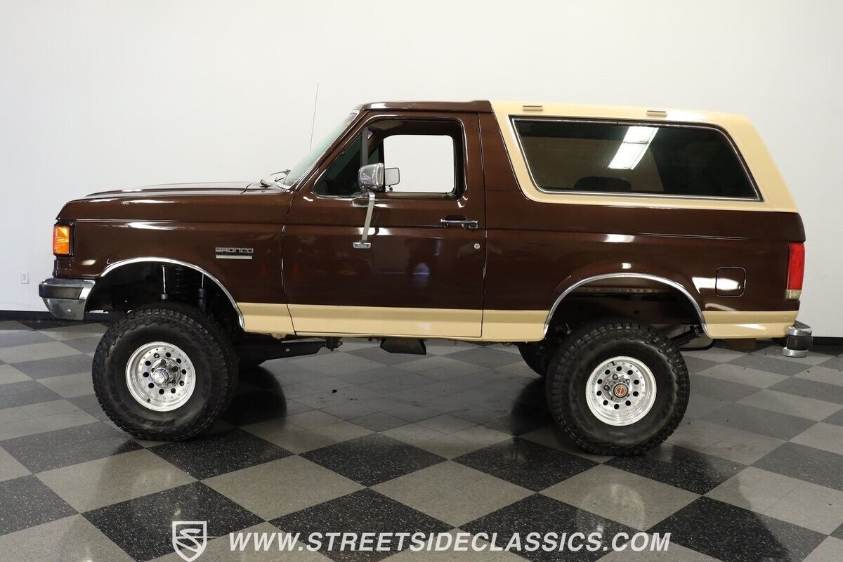 Ford-Bronco-SUV-1991-2