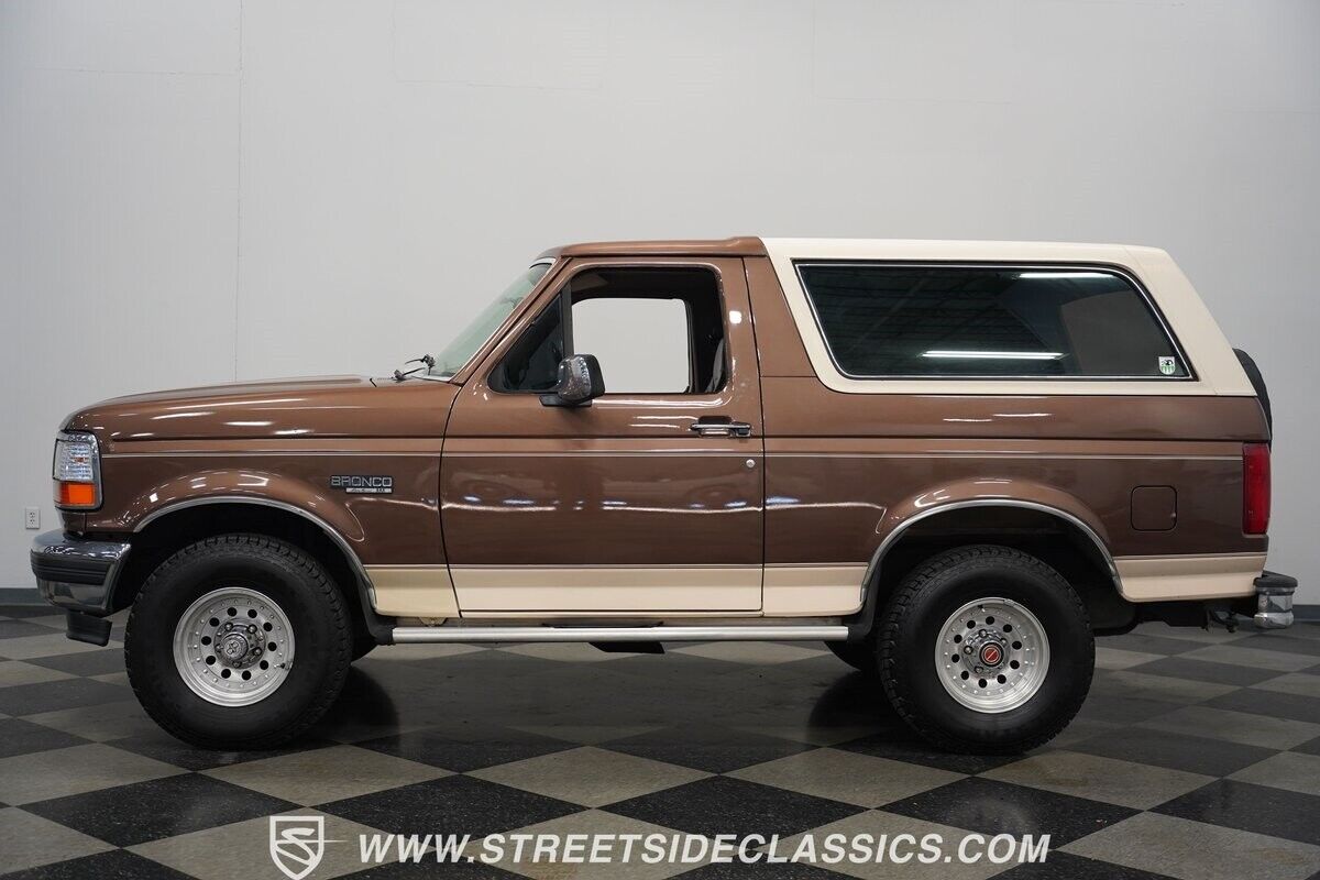 Ford-Bronco-SUV-1993-8