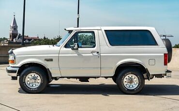 Ford-Bronco-SUV-1994-5