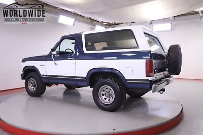 Ford-Bronco-XLT-1986-4