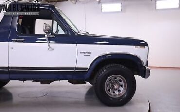 Ford-Bronco-XLT-1986-7