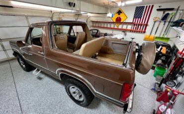 Ford-Bronco-xlt-4x4-5.0l-1983-1