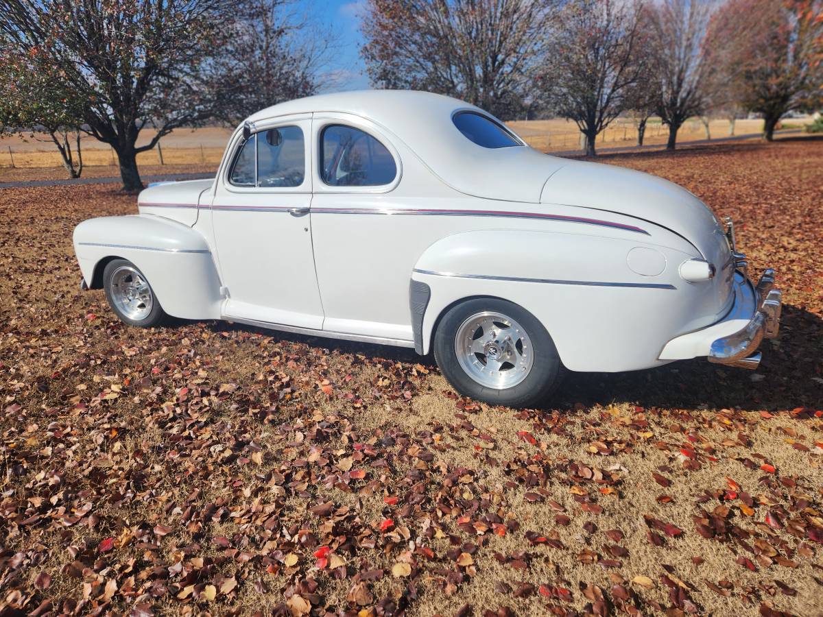 Ford-Business-coupe-1946-2