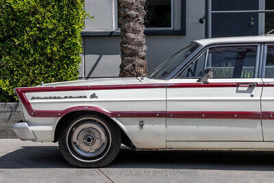 Ford-Country-Squire-1965-11