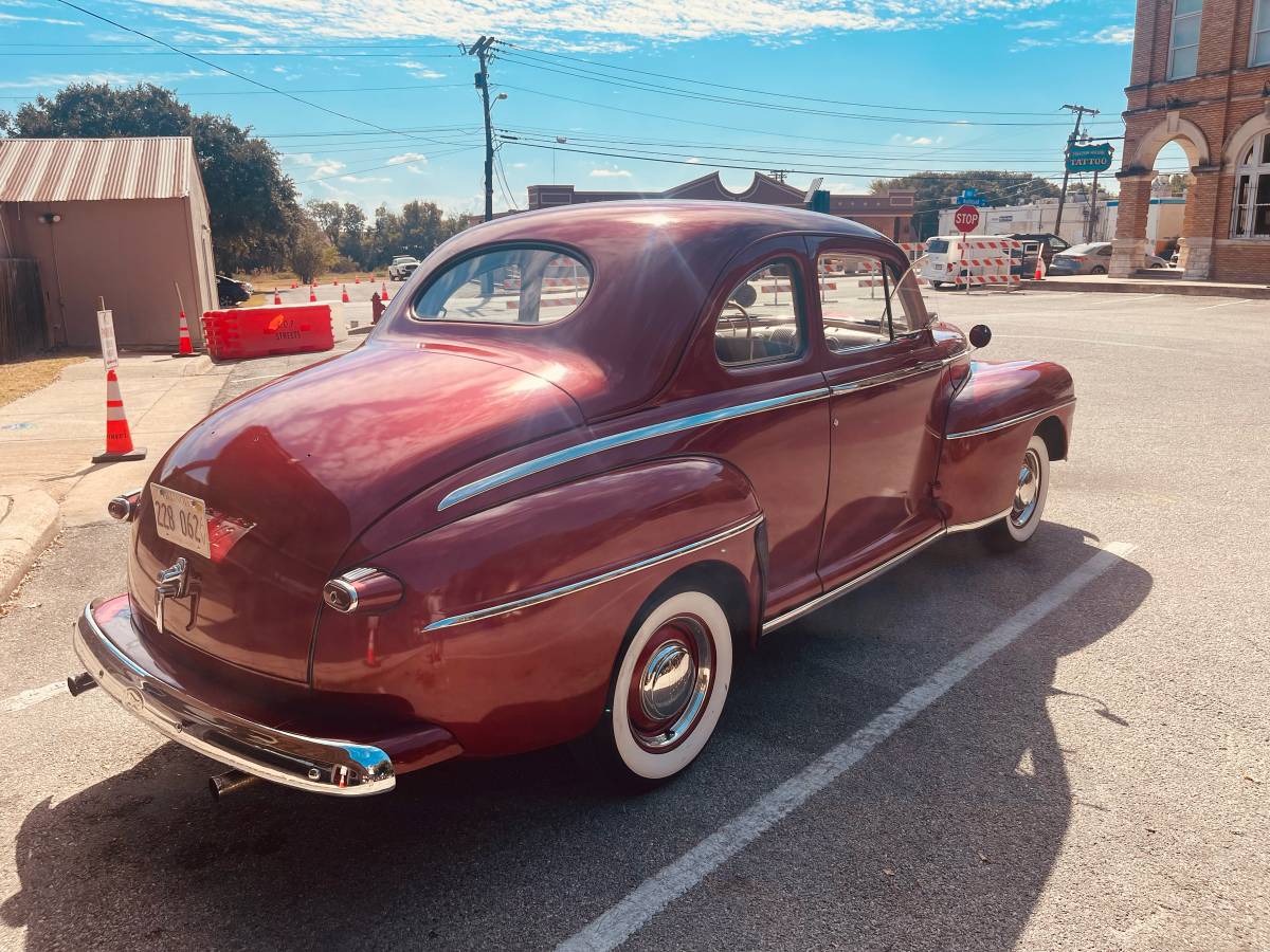 Ford-Coupe-1947-6