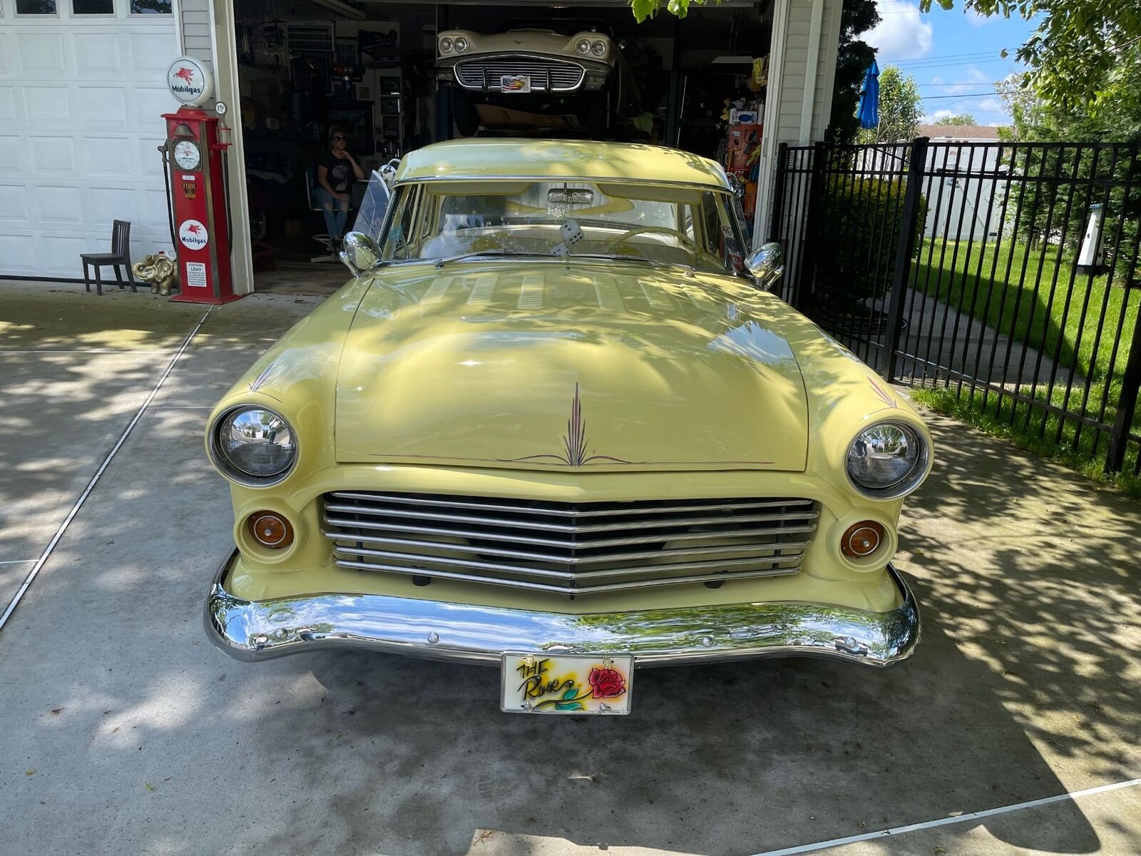 Ford-Crestliner-Coupe-1952-4