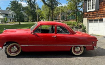 Ford-Custom-1949-1