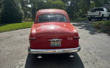 Ford-Custom-1949-2