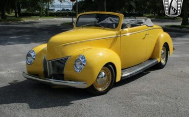 Ford-Custom-Cabriolet-1940-10