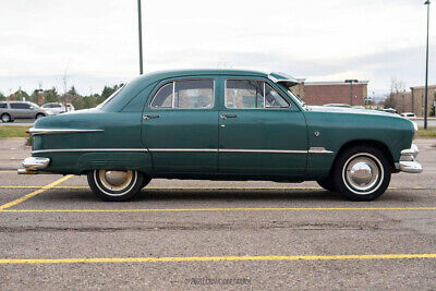 Ford-Custom-Coupe-1951-8