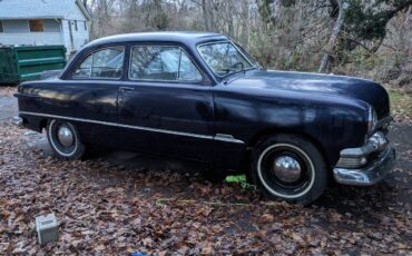 Ford-Custom-coupe-1951