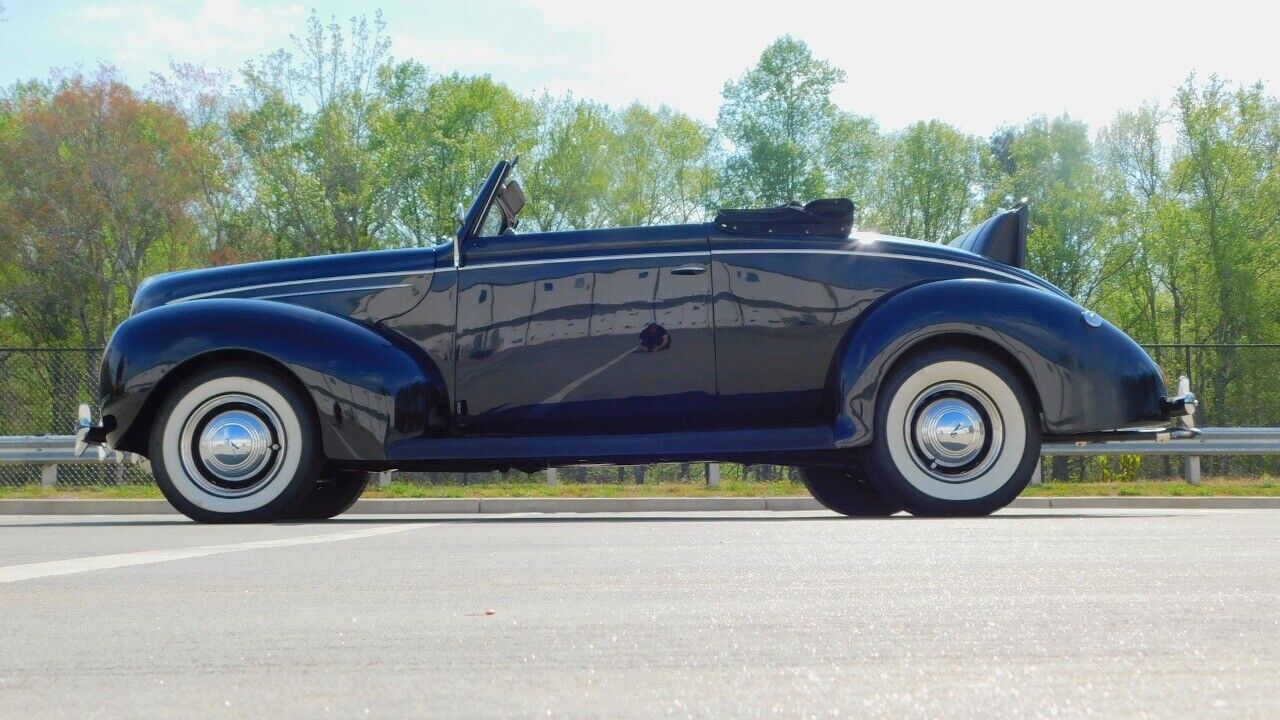 Ford-Deluxe-1939-8