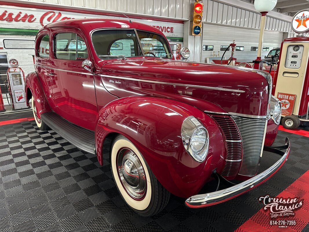 Ford-Deluxe-1940-1