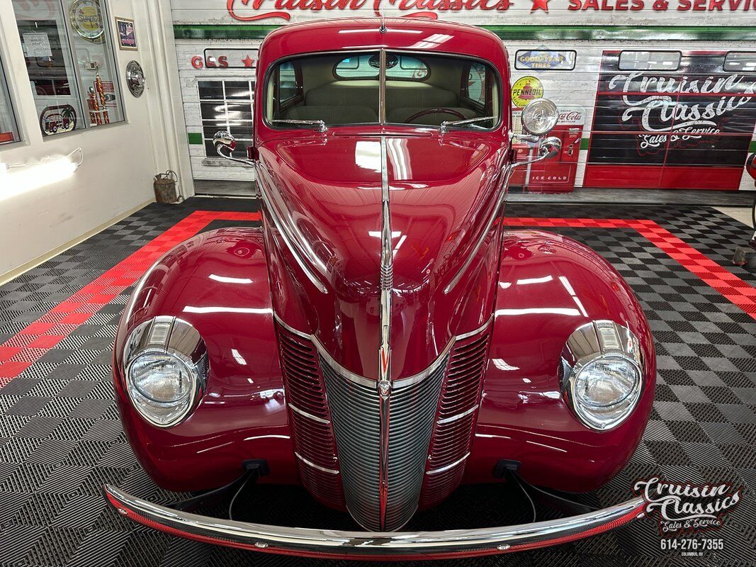 Ford-Deluxe-1940-4