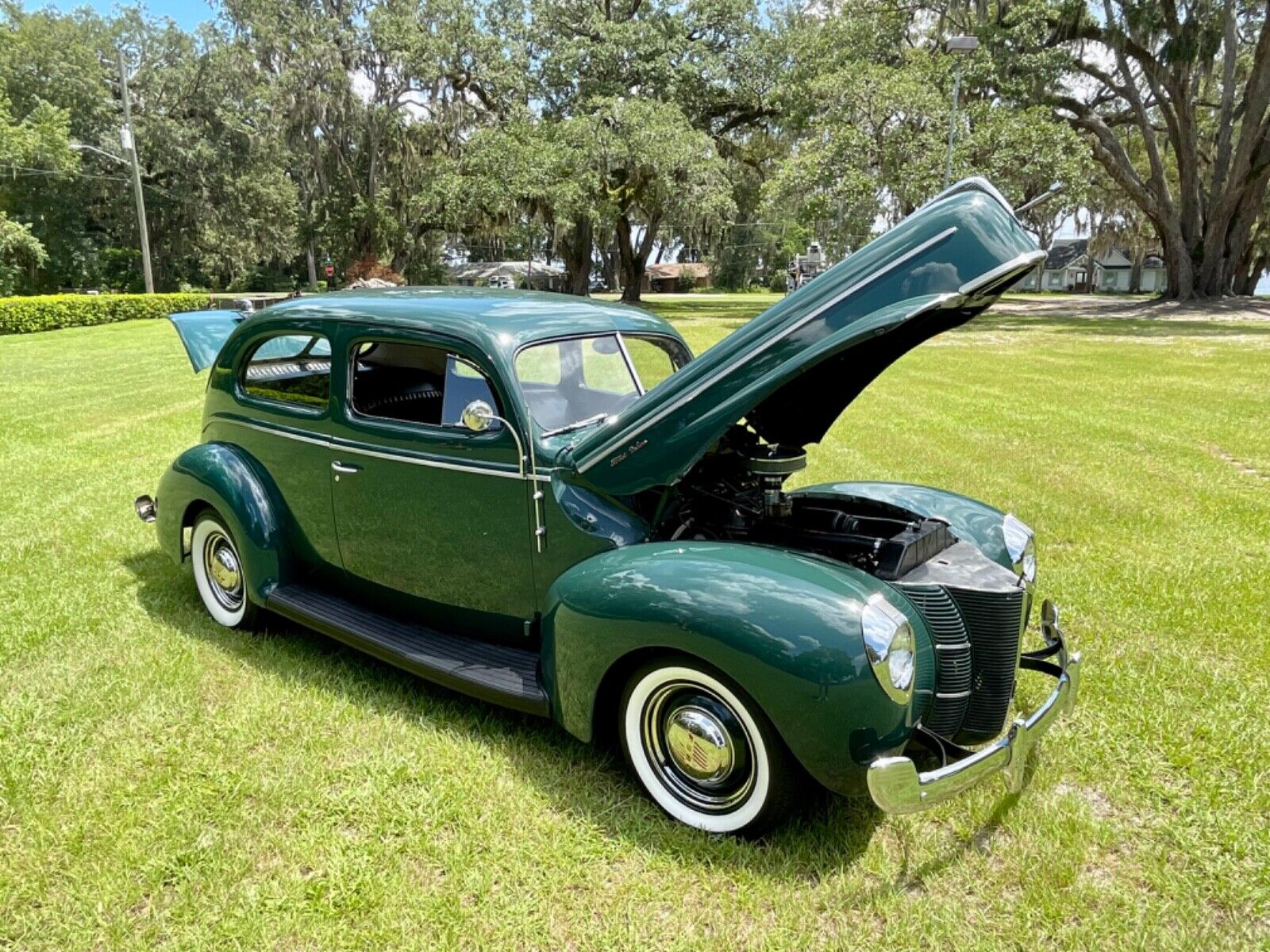 Ford-Deluxe-Berline-1940-10