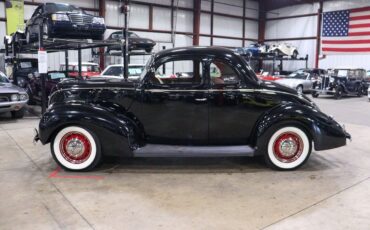 Ford-Deluxe-Coupe-Coupe-1938-2