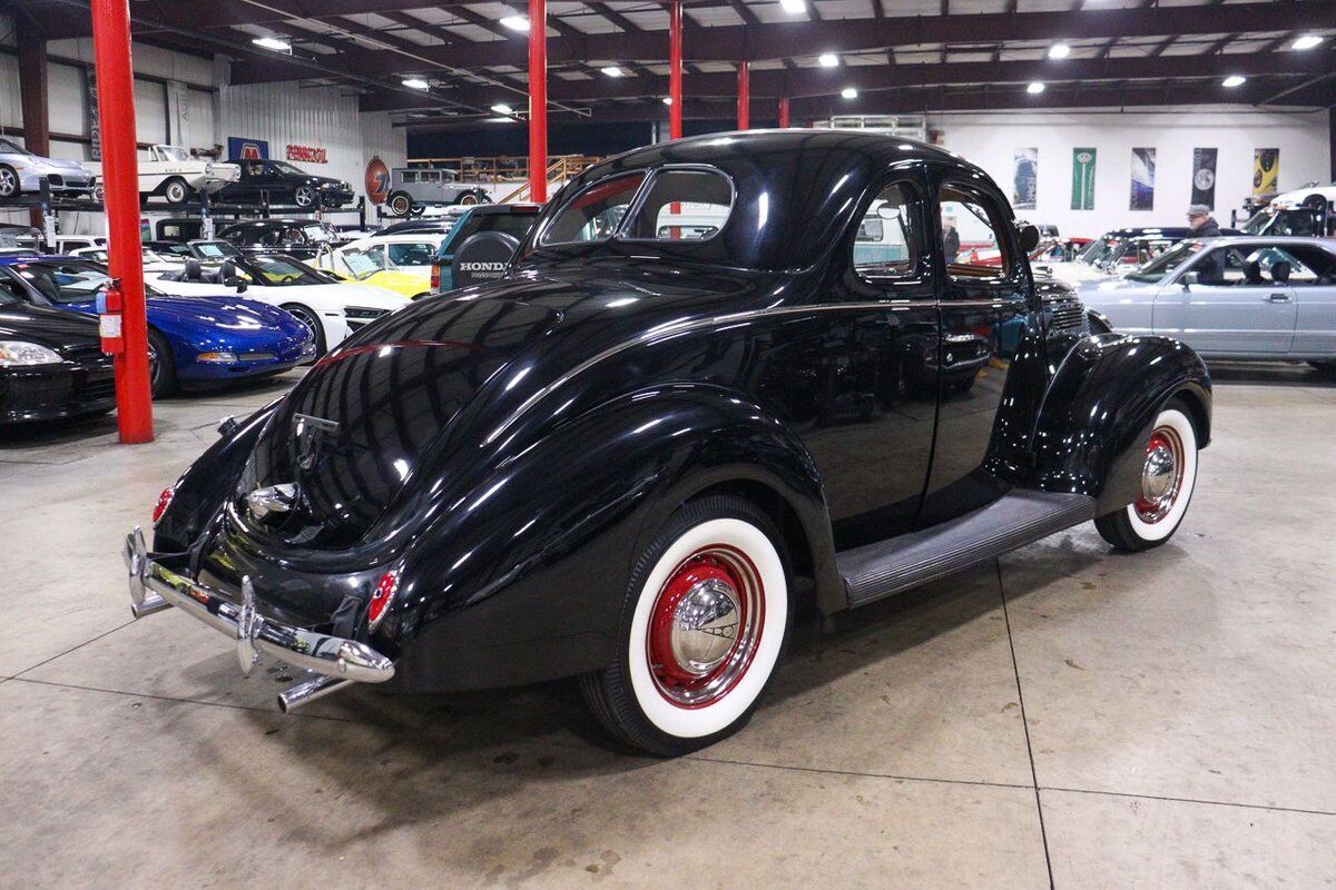 Ford-Deluxe-Coupe-Coupe-1938-6