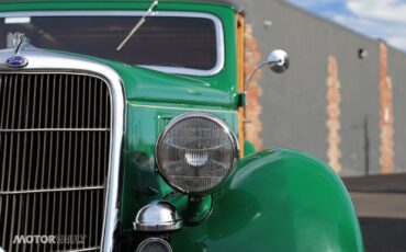 Ford-Deluxe-Wagon-Woodie-1935-15