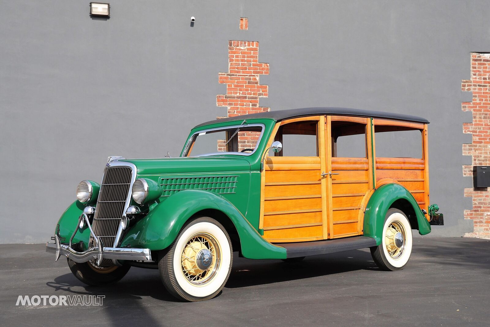 Ford Deluxe Wagon Woodie  1935 à vendre