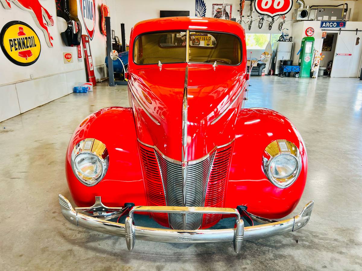 Ford-Deluxe-coupe-1940-6