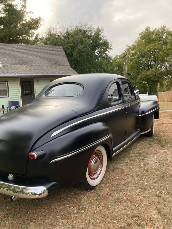 Ford-Deluxe-coupe-1948-9