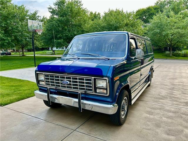 Ford-E-Series-Van-1979-2