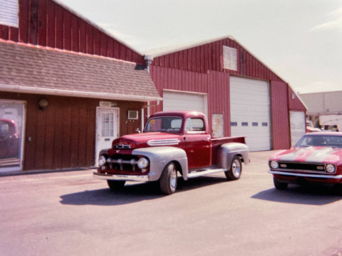 Ford-F-1-pickup-truck-1951-21