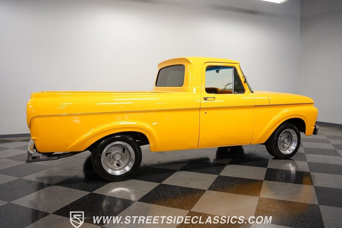 Ford-F-100-Pickup-1961-14