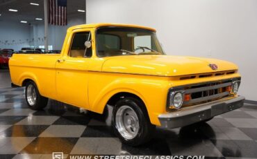 Ford-F-100-Pickup-1961-17